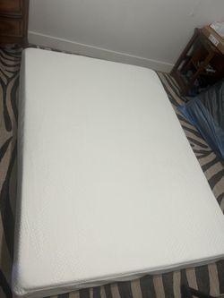 Full size mattress