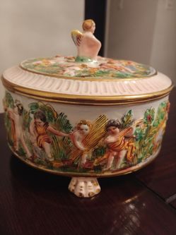 Italian Cherub Raised Bowl with Lid, Decor Cherub Finial, Covered Serving or Candy Dish