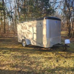 6x12 Ft Enclosed Trailer