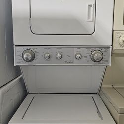 Whirlpool 24in Wide Electric Laundry Center