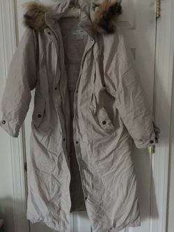 Women long heave down coat size PL