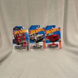 Hot Wheels/ Optimus Prime/ Lil Red Truck/ Syclone/ Mattel