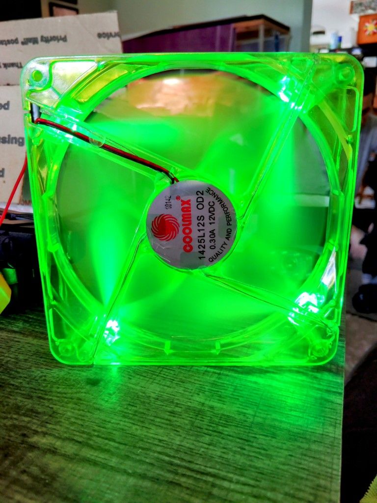 Green Florescent Lighted 140mmx25mm 12v Cooling Fans 