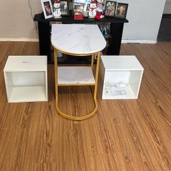 end table with 2 square end tables