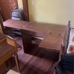 Sewing Desk Like New!!