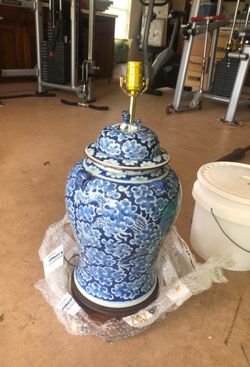 Antique Chinese lamp