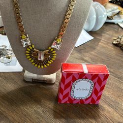  Stella & Dot Yellow and Gold Statement Necklace – Crystal Accent Design