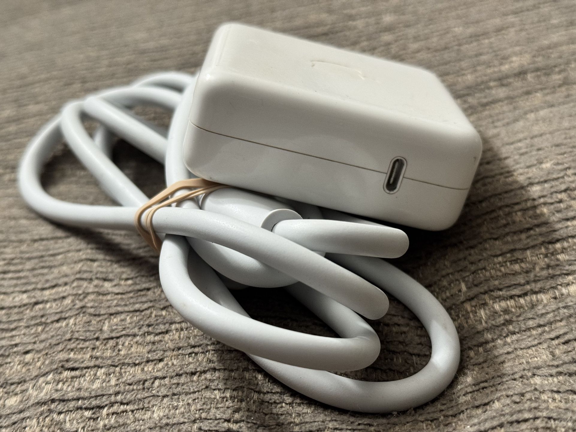 61W MacBook Power Adapter Charger USB C Type