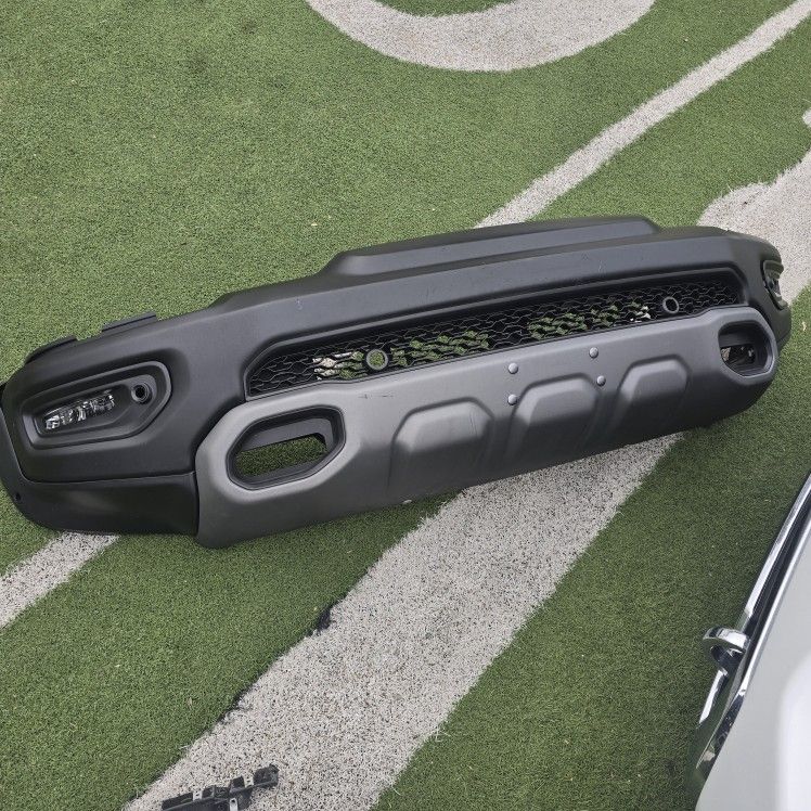 2022 RAM TRX FRONT BUMPER