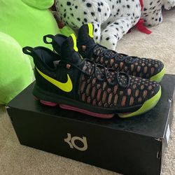 Kevin Durants kD 9 Size 12.5