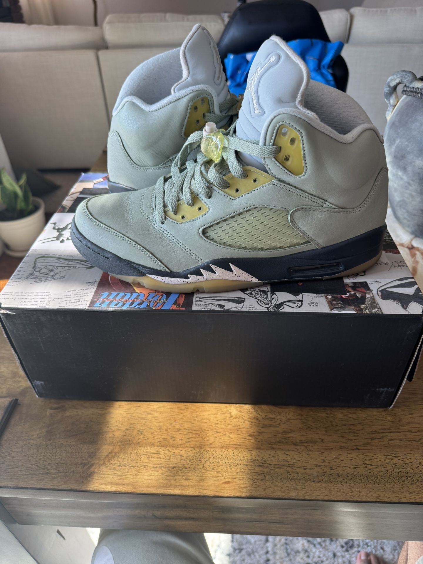 Jordan 5 Jades Size 10.5