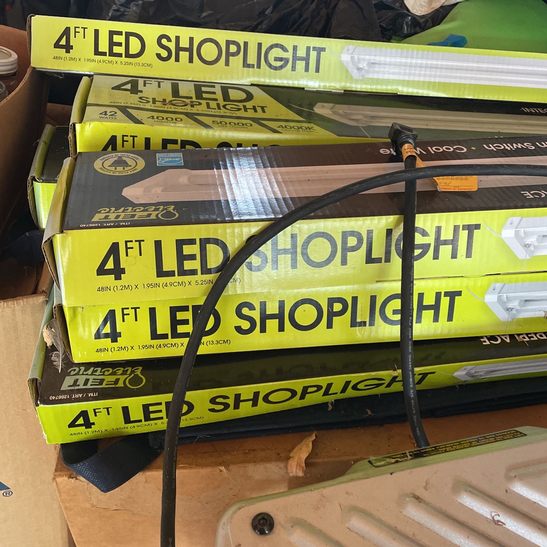 4’ LED Shop lights for Sale in Orting, WA OfferUp