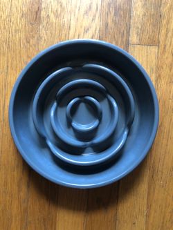 Slow feeder dog bowl
