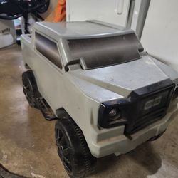 RC Cooler w/bluetooth speaker.