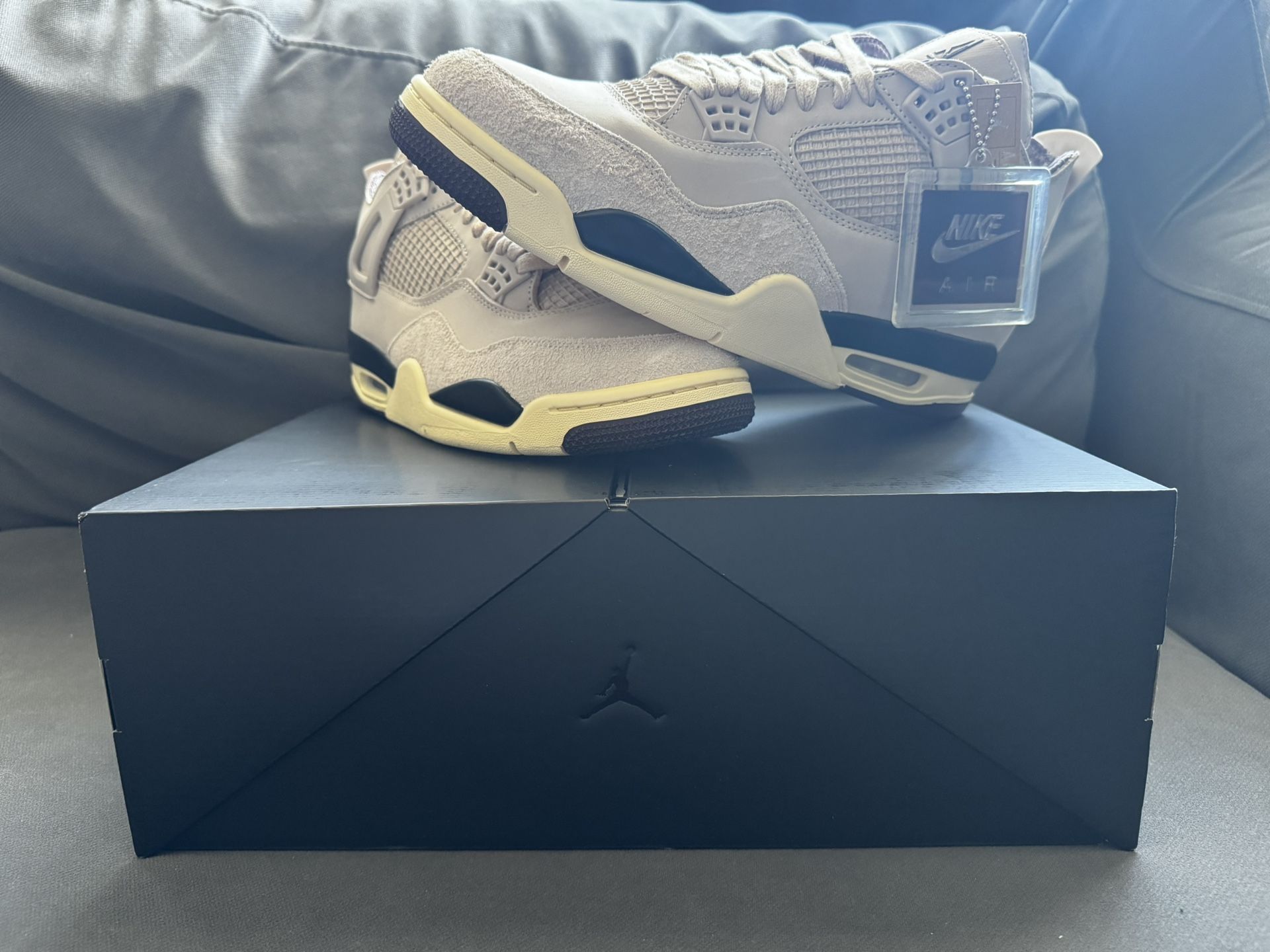 Jordan 4 A Ma Maniere
