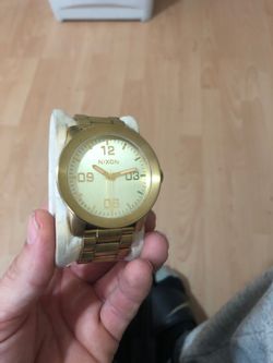 Nixon watch 80$