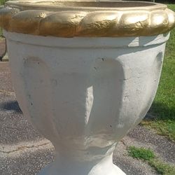 Large Heavy Gold Rim Garden Planter High Quality Masterpiece Must Pickup 150 Pound 