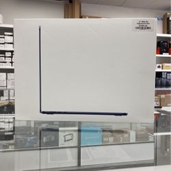 15” MacBook Air M3 Chip/8gb/256gb SSD