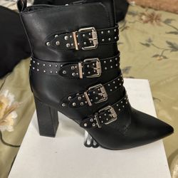 Black Boots