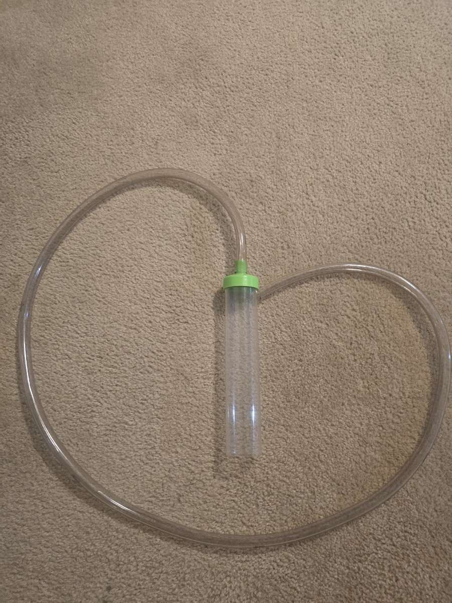 Gravel Vaccum To Clean Fish Tank