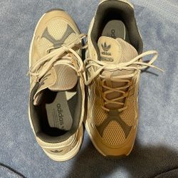 Men’s adidas Tennis Shoes Like New 🆕 Not Worn Once 