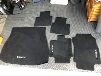 2021 Toyota Venza Carpet Mats