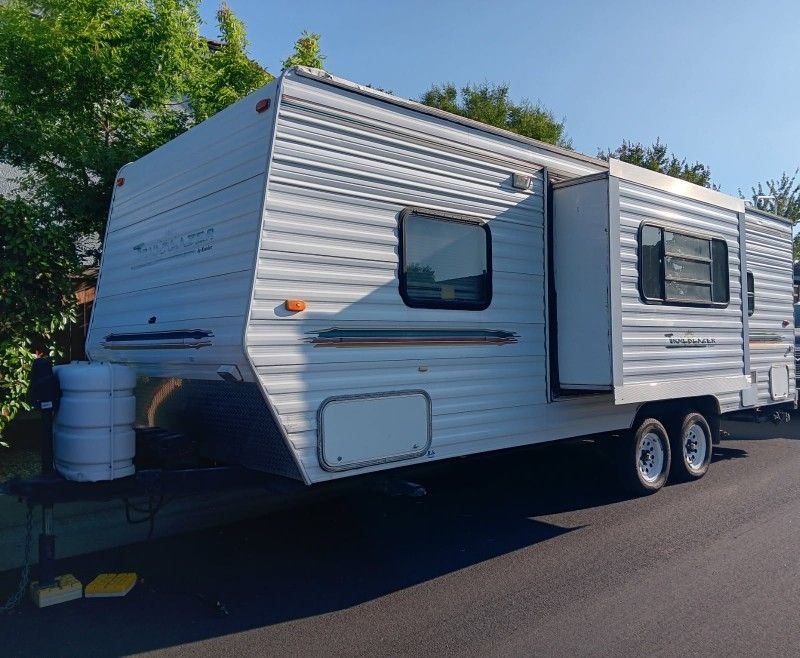 2003 Komfort Travel Trailer  With Side Out 