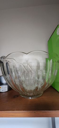 Glass punch bowl
