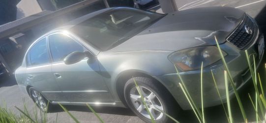 2005 Nissan....Whole/ Parts