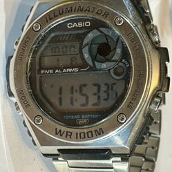 👽👽Casio Illuminator Men Digital Watch Silver 100M+Alarm+Dual👽👽