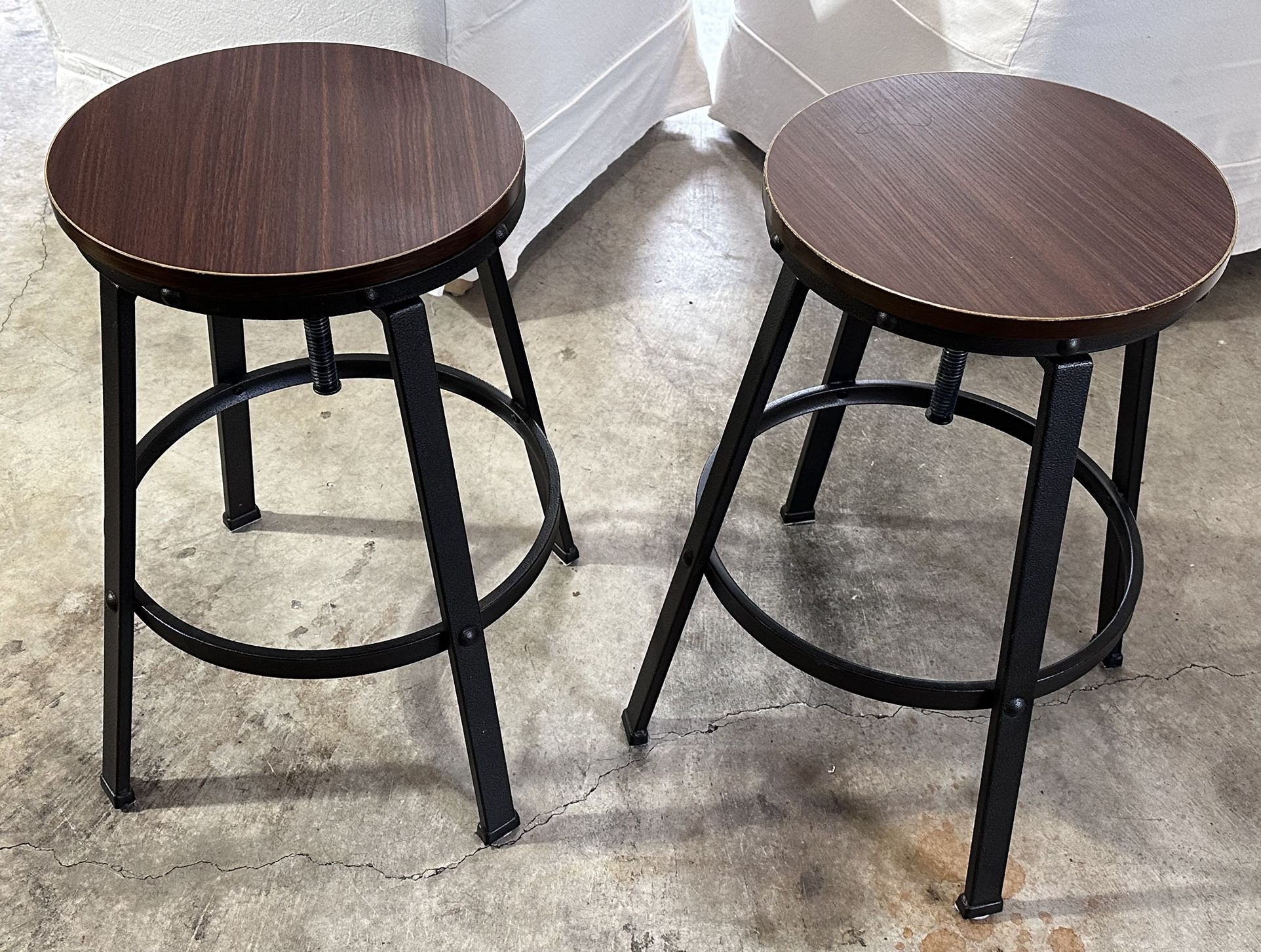 Set of 2 Bar Stools 