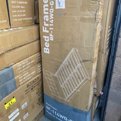 Queen Bed With Headboard 