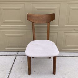 Single Wooden Chair With White Seat 🪑 