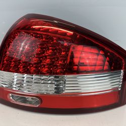 Rear Right Tail Light Assembly Angled Wedge Shape PY21W – Unknown Vehicle
