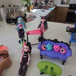 Monster High Doll Set