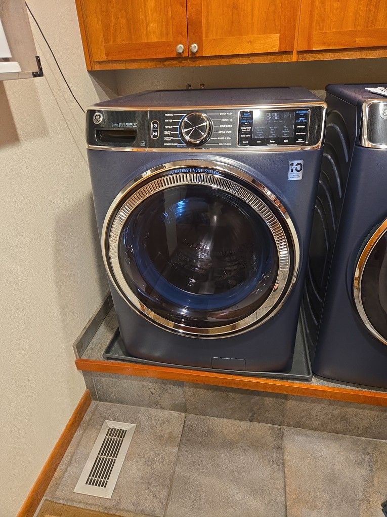GE Clothes Washer