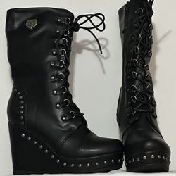 Ladies Boots, Size 10