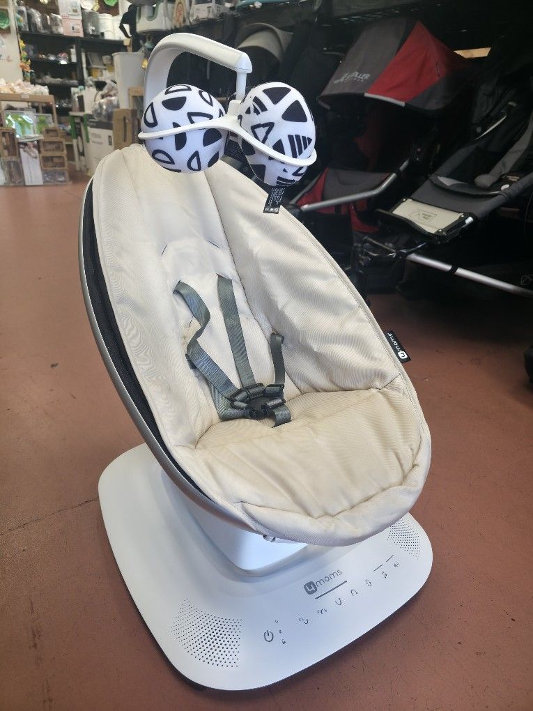 4moms MamaRoo4 , MamaRoo5 Bluetooth Baby Swing