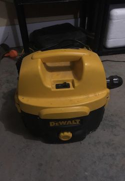 Dewalt portable shop vacuum