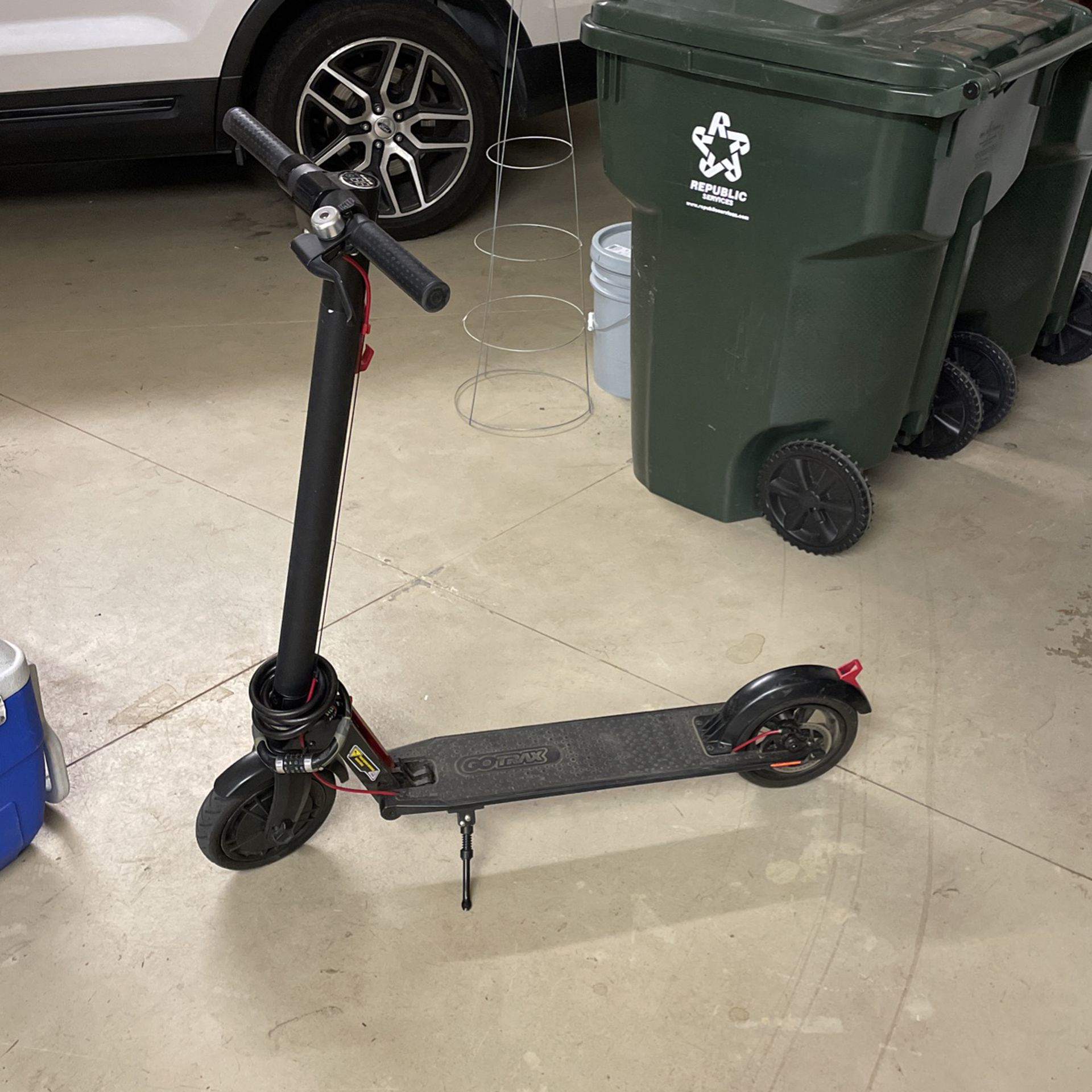 GoTrax Electric Scooter