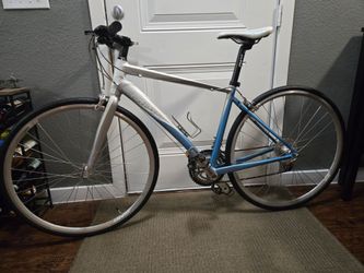 Giant Dash 4 Fitness Bike