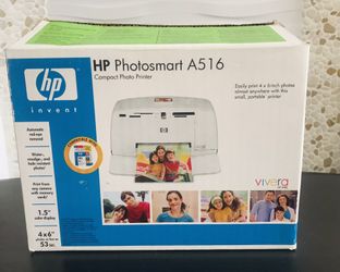 HP Photosmart Compact Photo Printer + 100 Sheets HP Photo Paper 4x6”