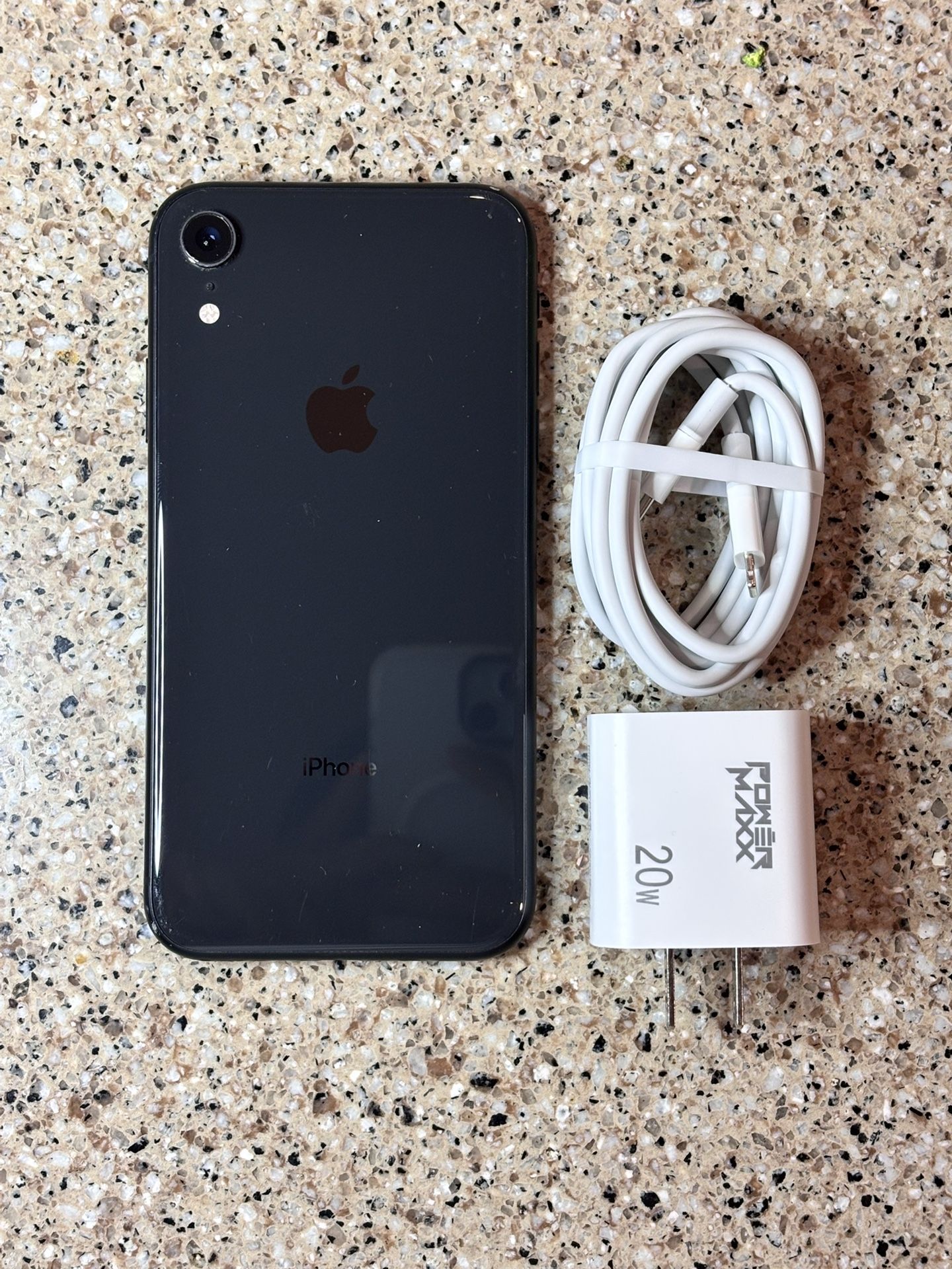 iPhone XR ~ 64 GB | Unlocked | Liberado | Any Carrier | Cualquier Compania
