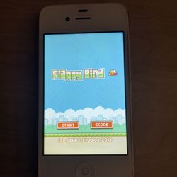 iPhone 4S With Flappy Bird