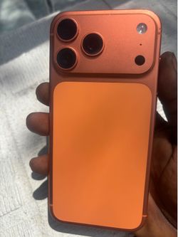iPhone 17 pro max unlock (used)