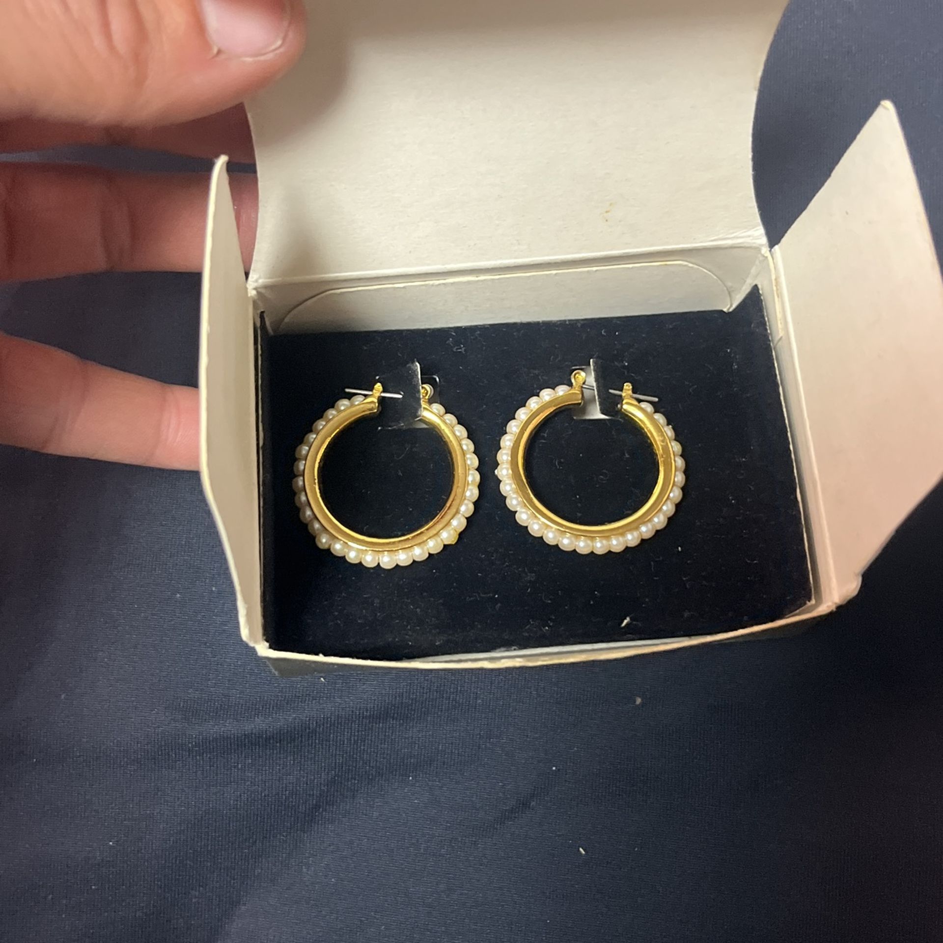 Brand New Pearl Earring S