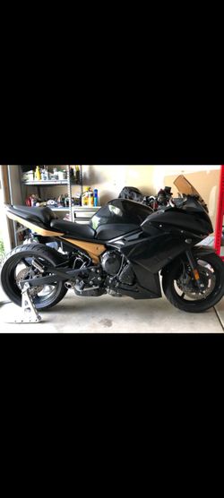 2011 Yamaha FZ6