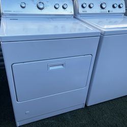 New condition Whirlpool washer Ang gas dryer set
