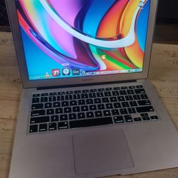 Apple MacBook Air 13 - WiFi Bluetooth Webcam, Excellent Battery, OSX Sonoma - $180