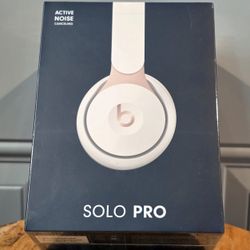 🔥Beats Solo Pro Wireless NC🔥100% Original🔥$145  Firm On Price🔥 New Sealed